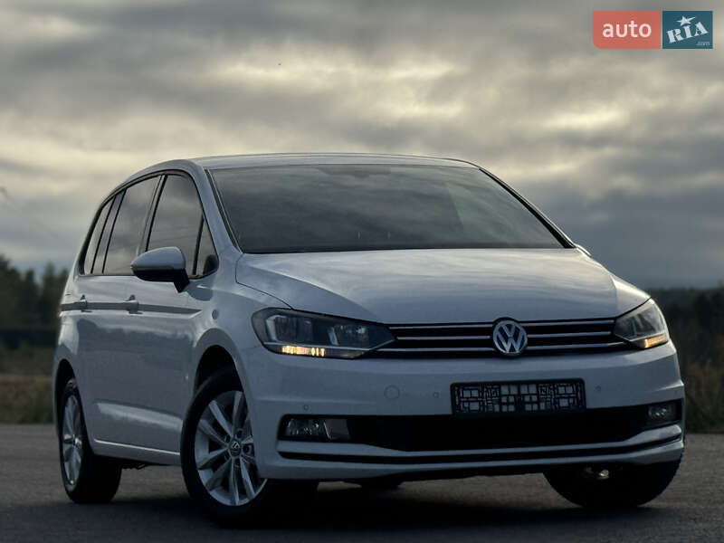 Volkswagen Touran 2016