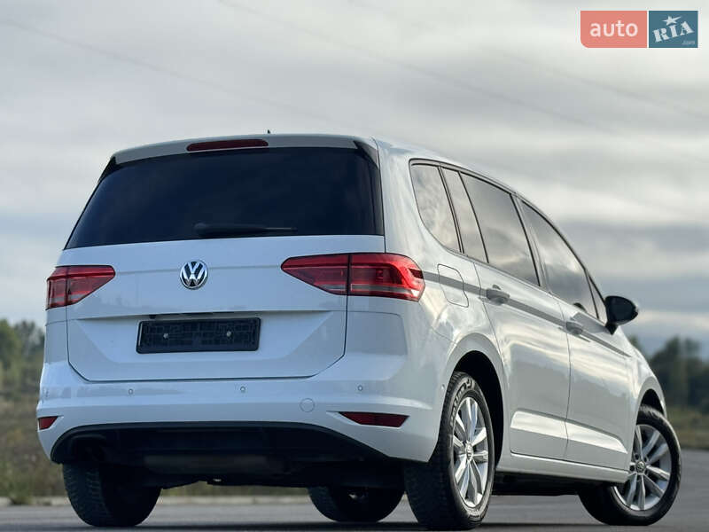 Volkswagen Touran 2016