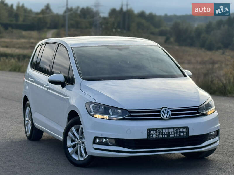 Volkswagen Touran 2016