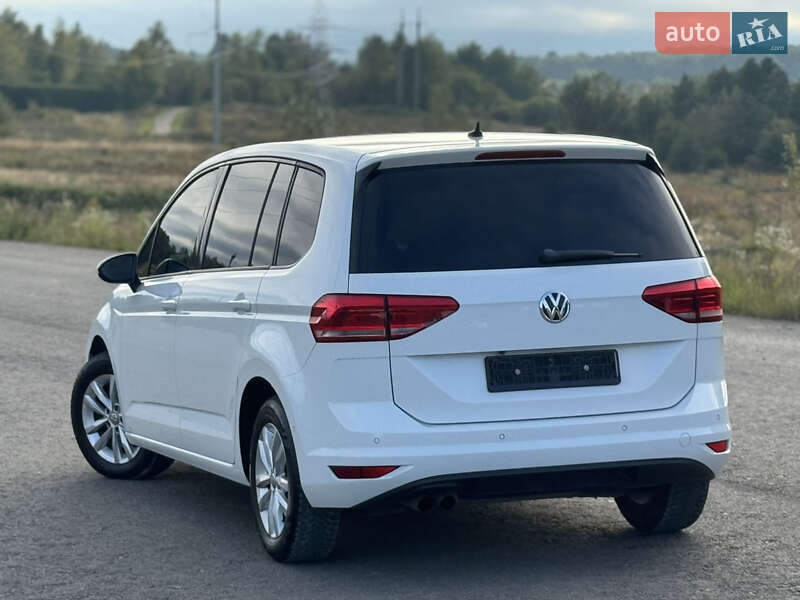 Volkswagen Touran 2016