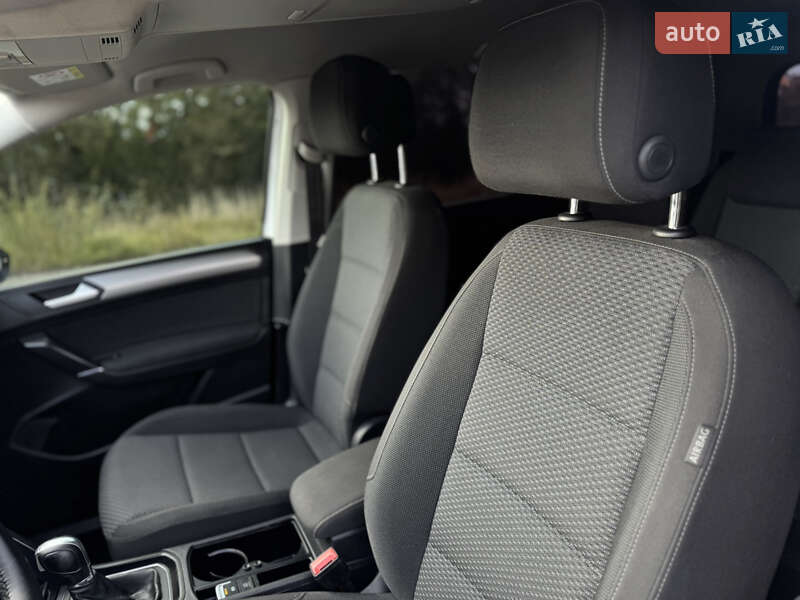 Volkswagen Touran 2016