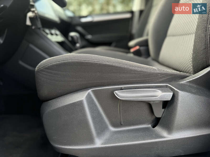 Volkswagen Touran 2016