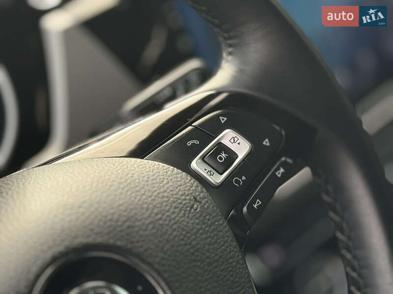 Volkswagen Touran 2016