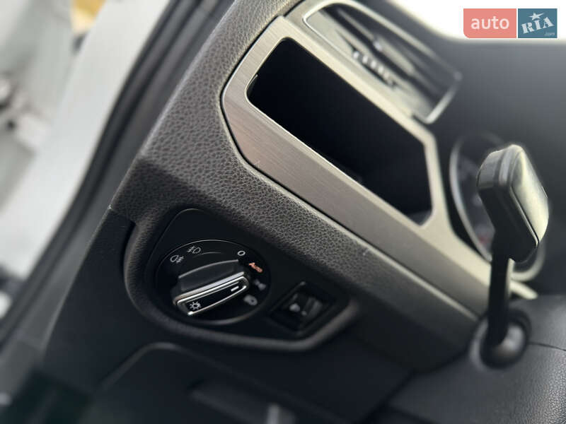 Volkswagen Touran 2016