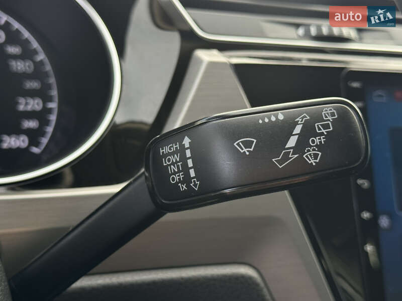 Volkswagen Touran 2016