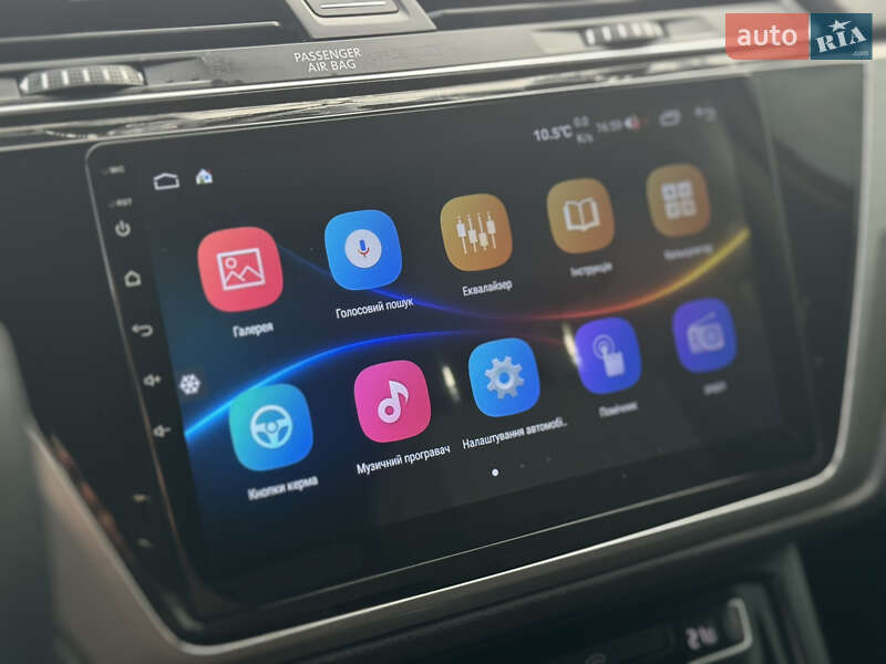 Volkswagen Touran 2016