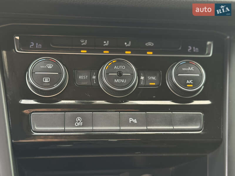 Volkswagen Touran 2016