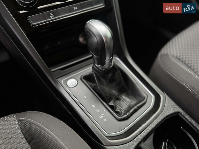 Volkswagen Touran 2016