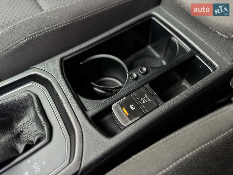 Volkswagen Touran 2016