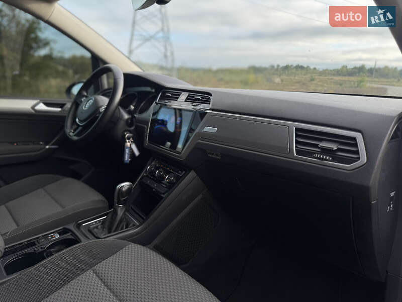 Volkswagen Touran 2016