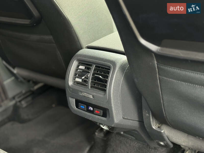 Volkswagen Touran 2016