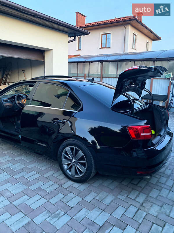 Volkswagen Jetta 2014