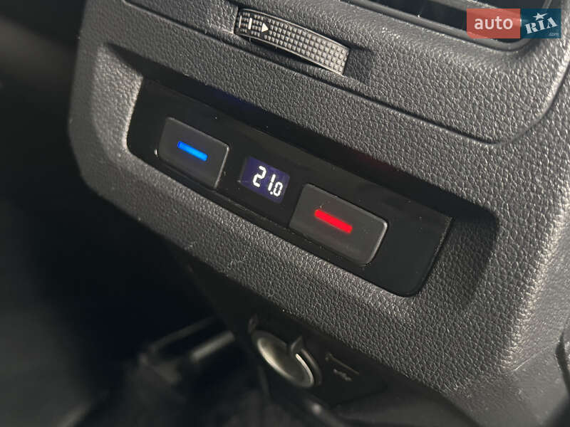 Volkswagen Touran 2016