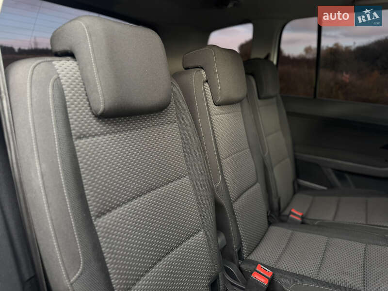 Volkswagen Touran 2016