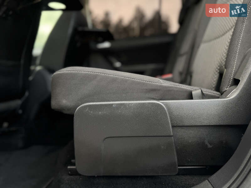 Volkswagen Touran 2016