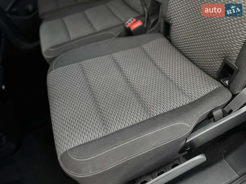 Volkswagen Touran 2016