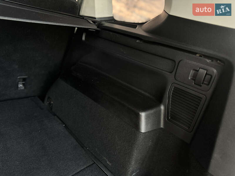 Volkswagen Touran 2016