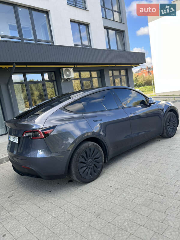 Tesla-10