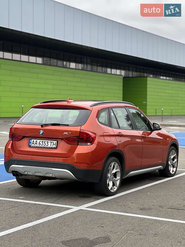 BMW X1 2012