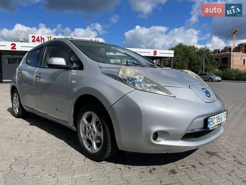 Nissan Leaf 2011