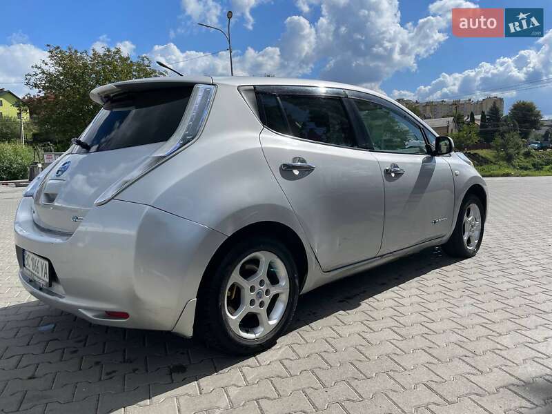 Nissan Leaf 2011