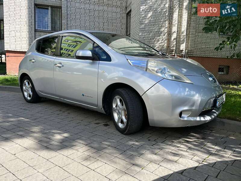 Nissan Leaf 2011