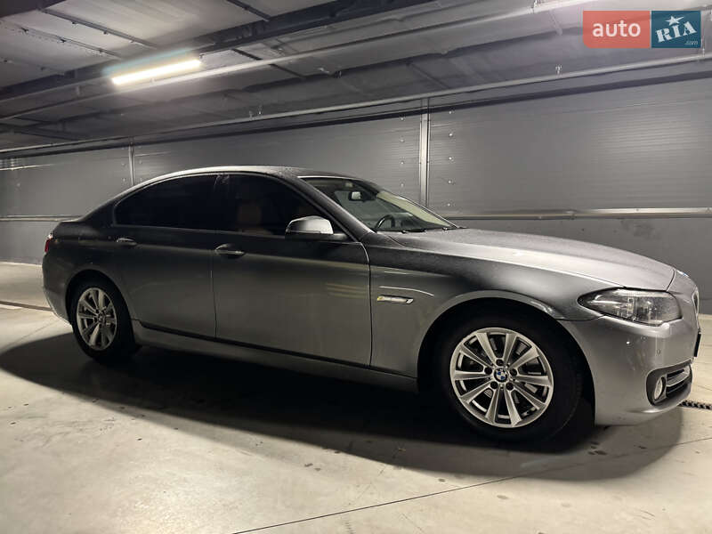 BMW 5 Series 2016