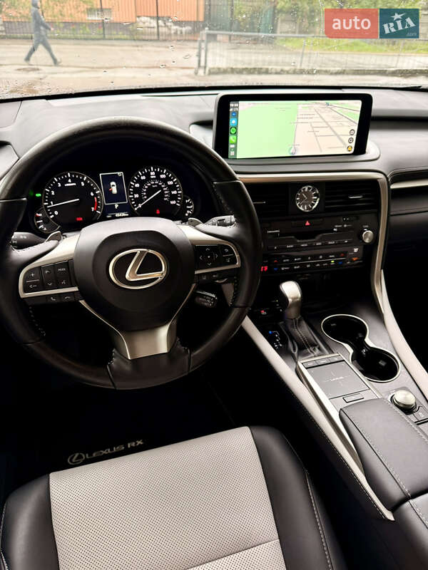 Lexus RX 2021