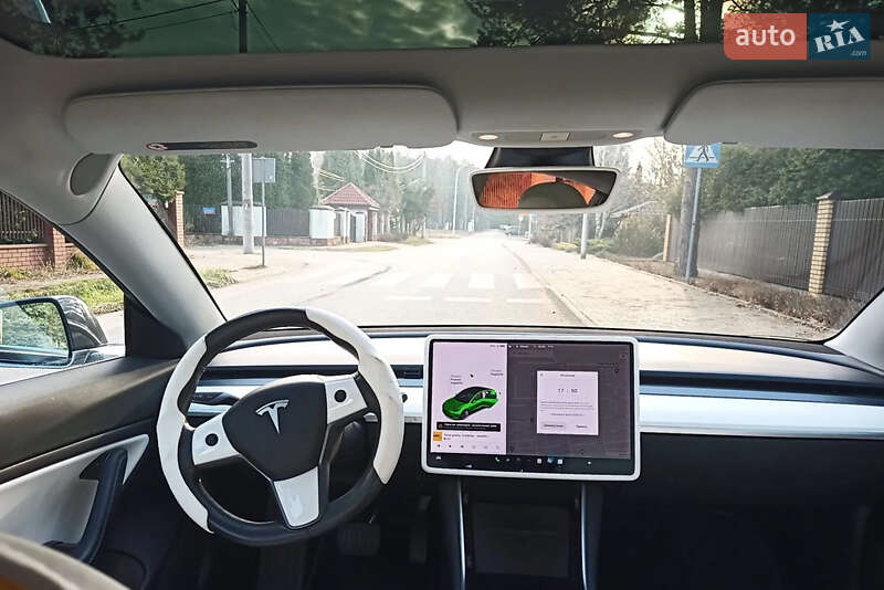 Tesla Model 3 2019