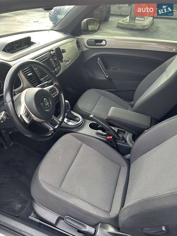 Volkswagen Beetle 2014