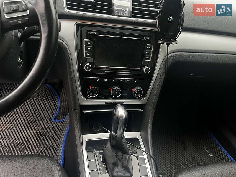 Volkswagen Passat 2012