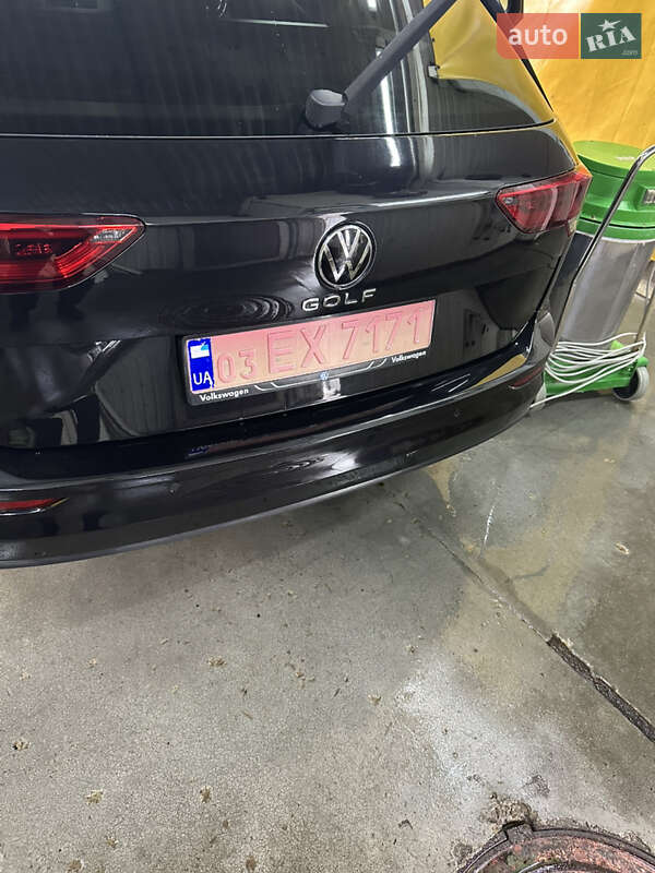Volkswagen Golf 2022