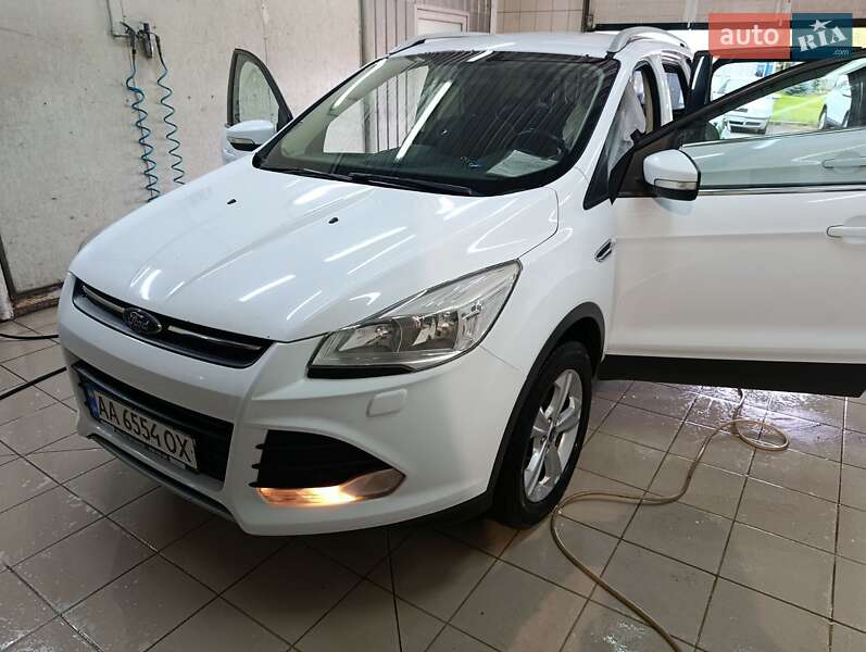 Ford Kuga 2015