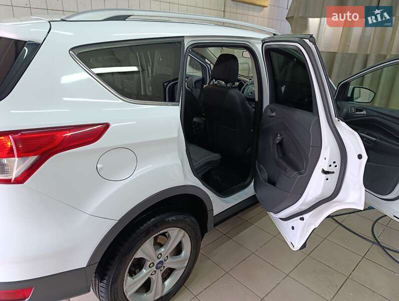 Ford Kuga 2015