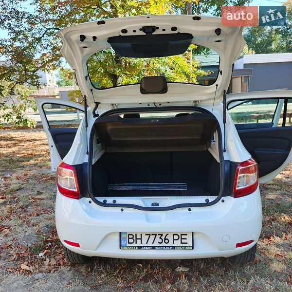 Renault Sandero 2013