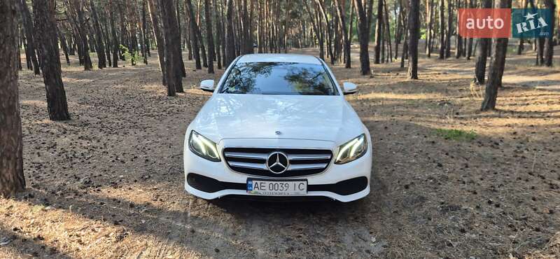 Mercedes-Benz E-Class 2017