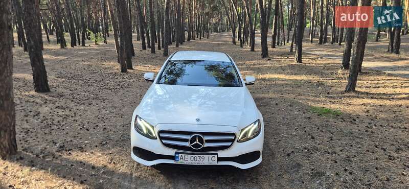 Mercedes-Benz E-Class 2017