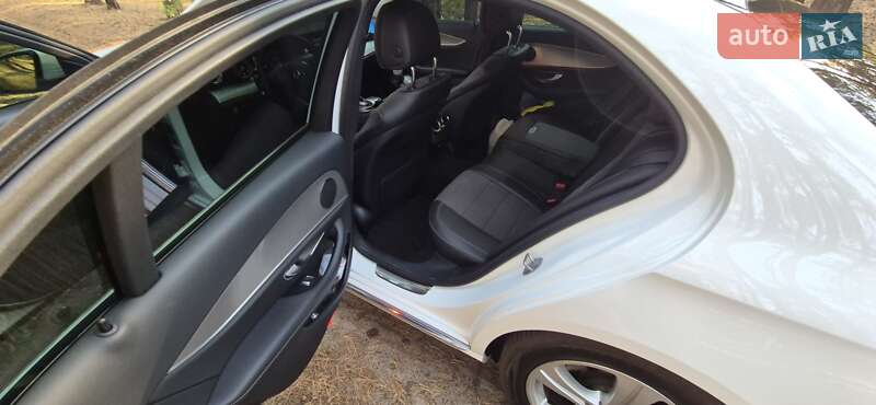 Mercedes-Benz E-Class 2017