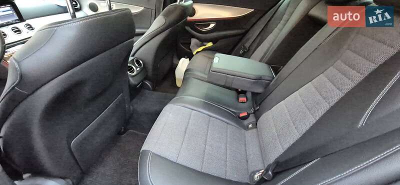 Mercedes-Benz E-Class 2017