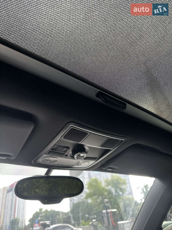 Volkswagen Beetle 2014