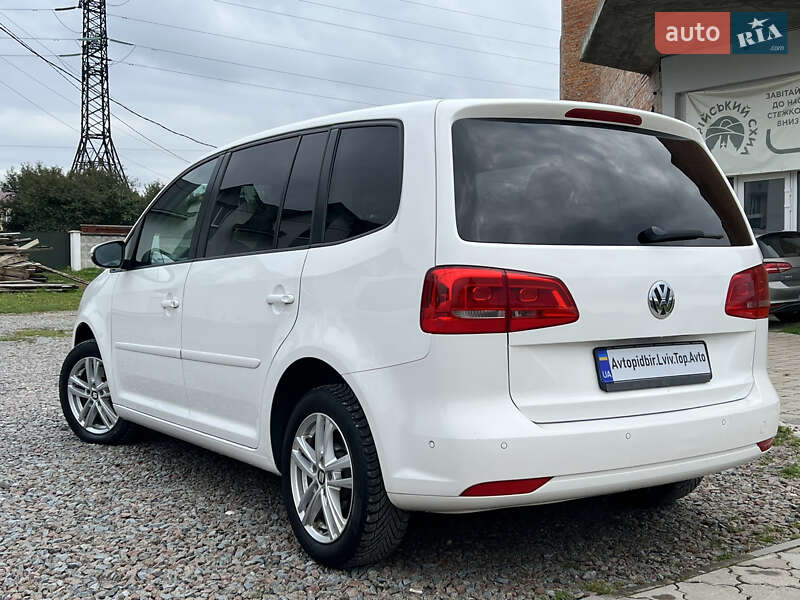 Volkswagen Touran 2012