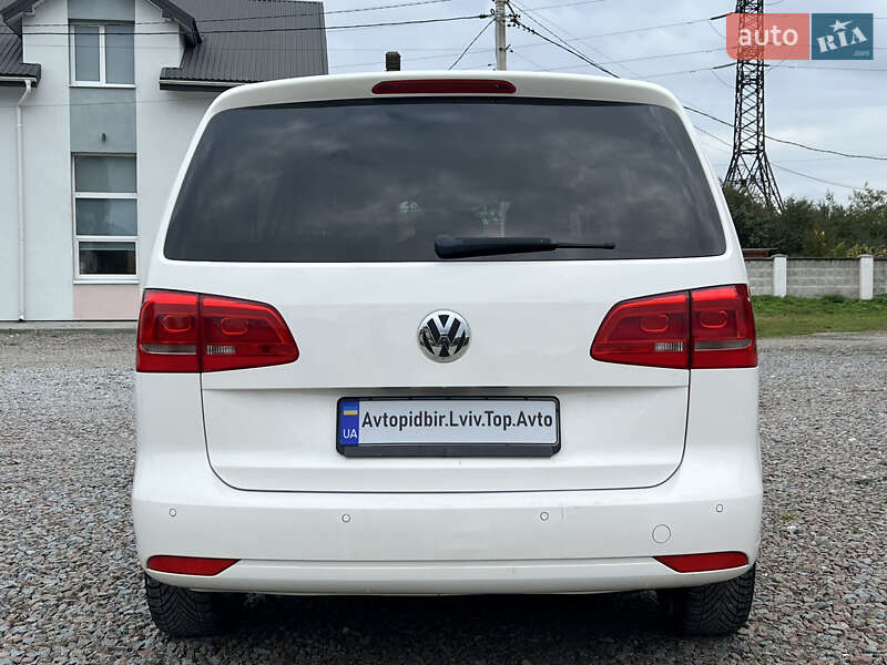 Volkswagen Touran 2012