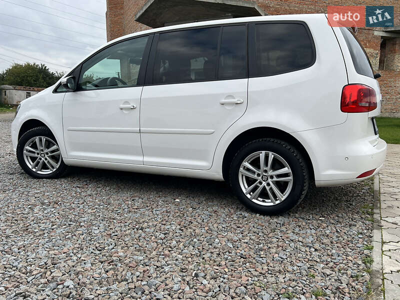 Volkswagen Touran 2012