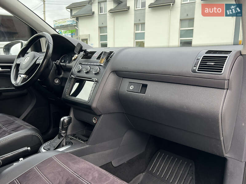 Volkswagen Touran 2012