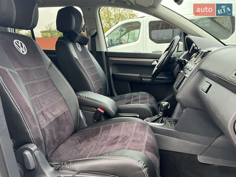 Volkswagen Touran 2012