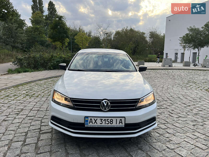 Volkswagen Jetta 2015