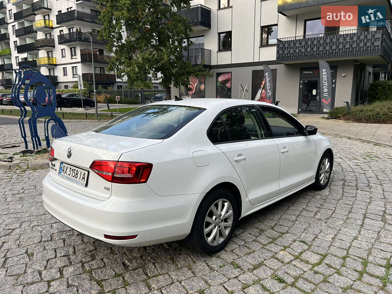 Volkswagen Jetta 2015
