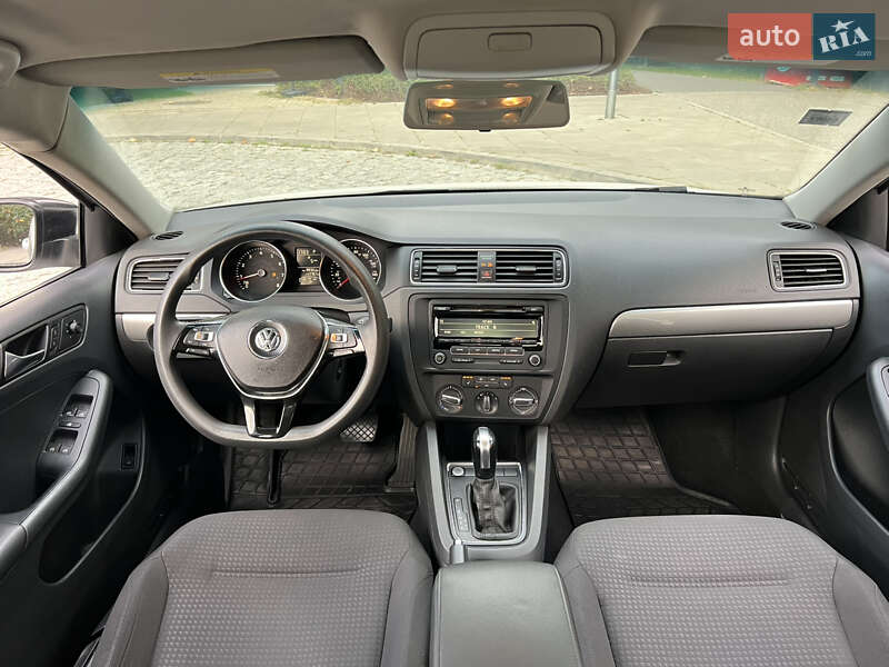 Volkswagen Jetta 2015