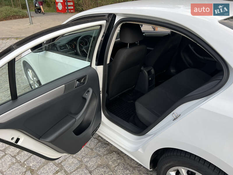 Volkswagen Jetta 2015