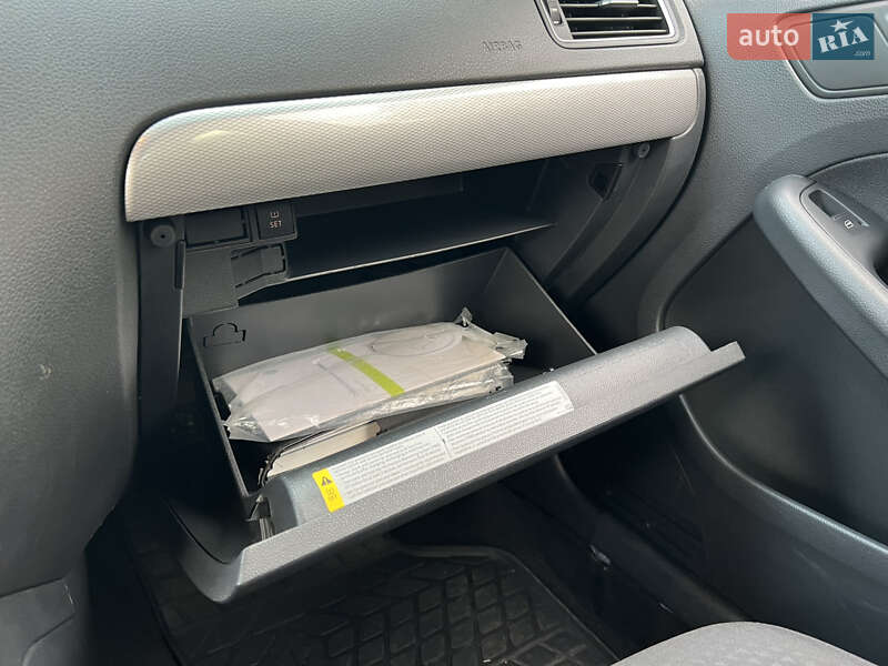 Volkswagen Jetta 2015